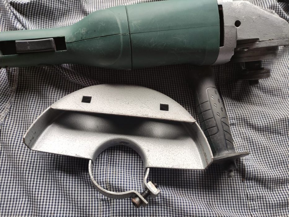 Болгарка ПРОТОН МШУ-180/1600