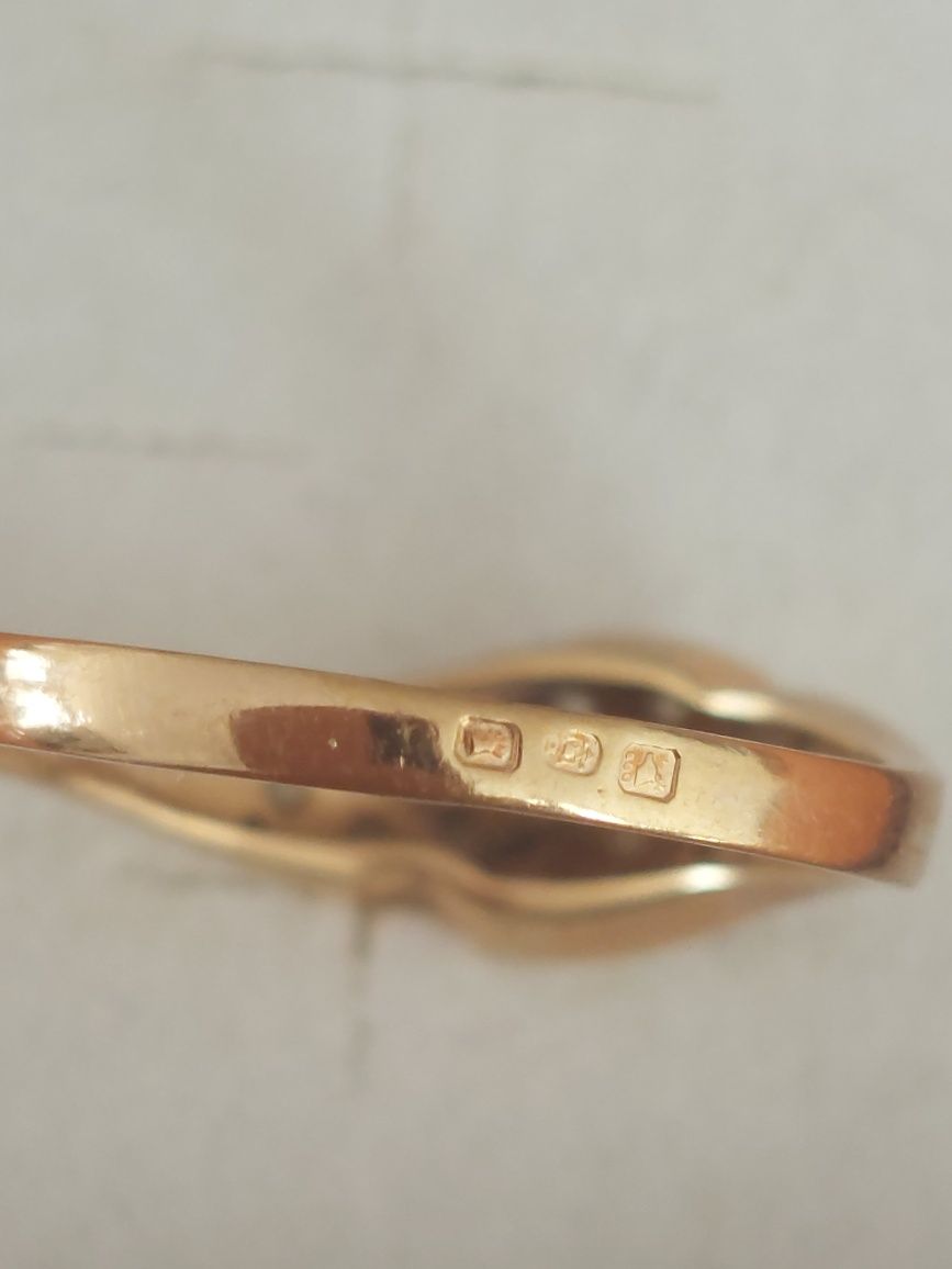 Anel de diamantes  medida 18
