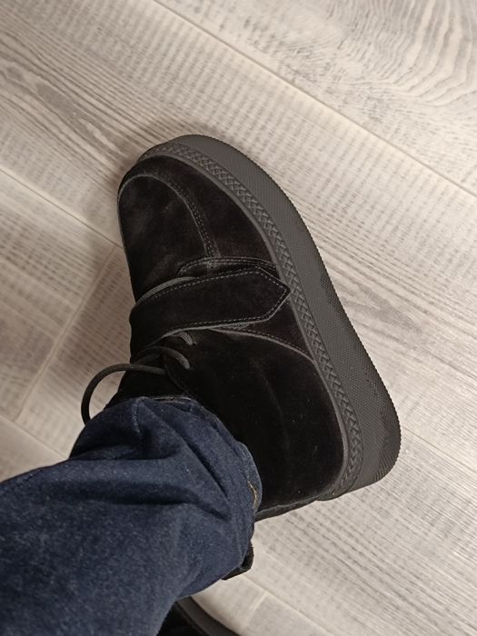 Ботинки натуральний замш чорні