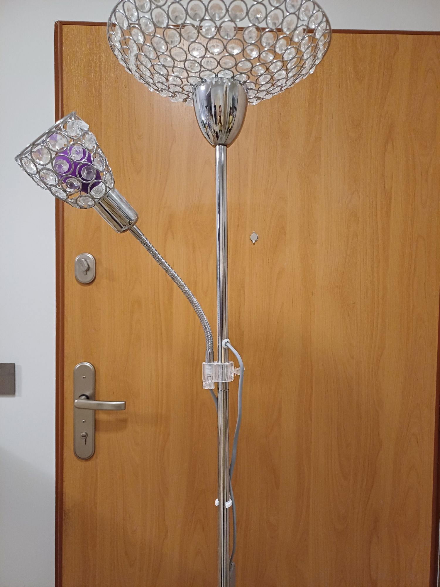 Lampa podłogowa stojaca
