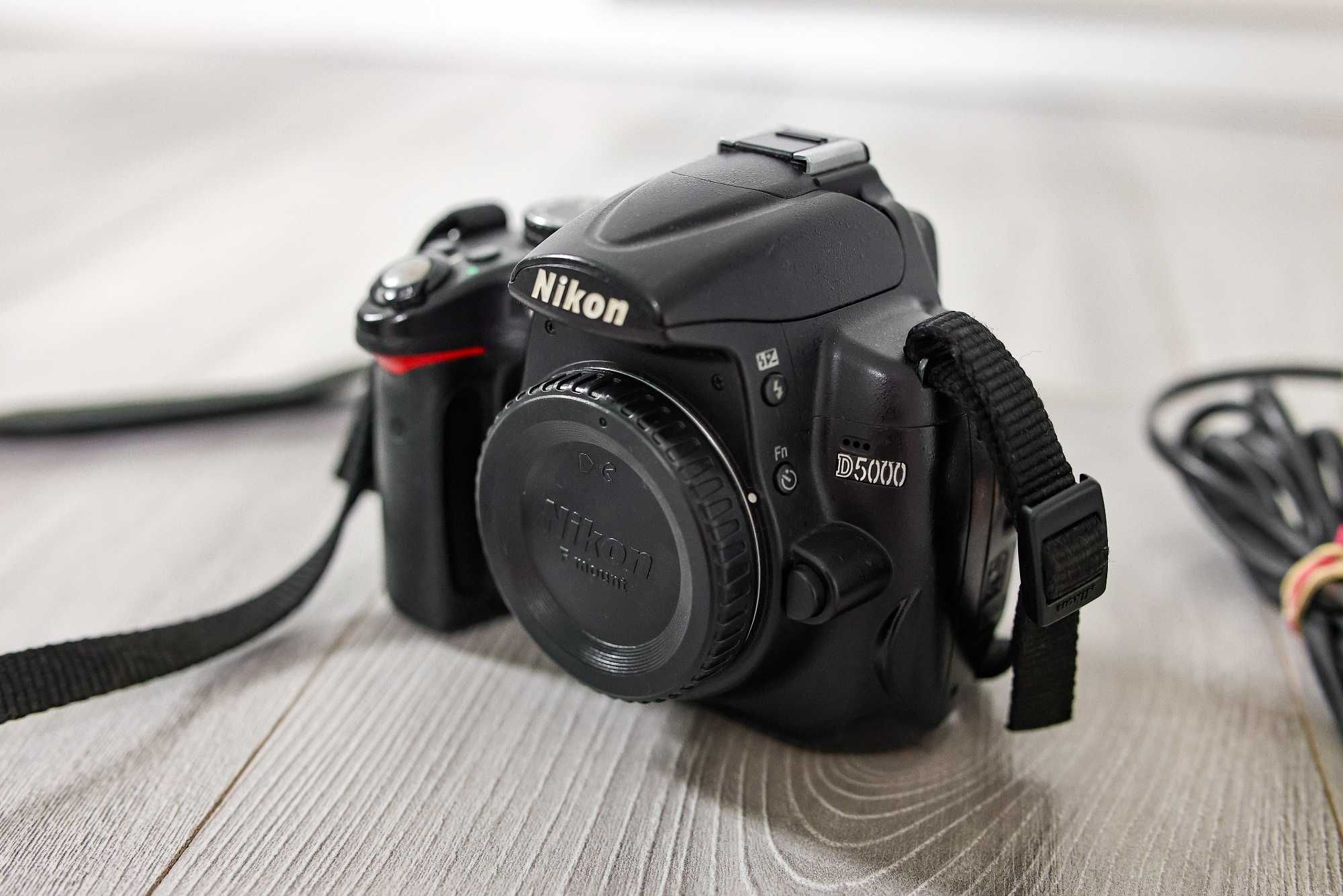 Lustrzanka Nikon D5000 body (Wyprzedaż garażowa)