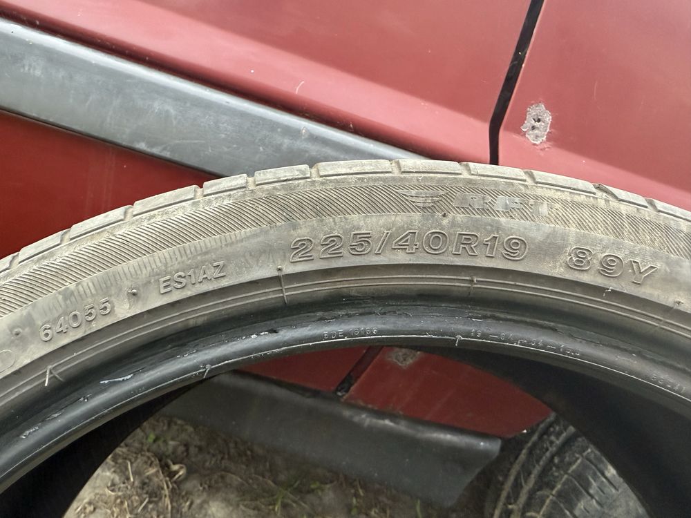 225/40R19 Bridgestone Potenza s001