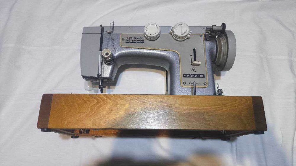 Швейная машинка чайка 3
