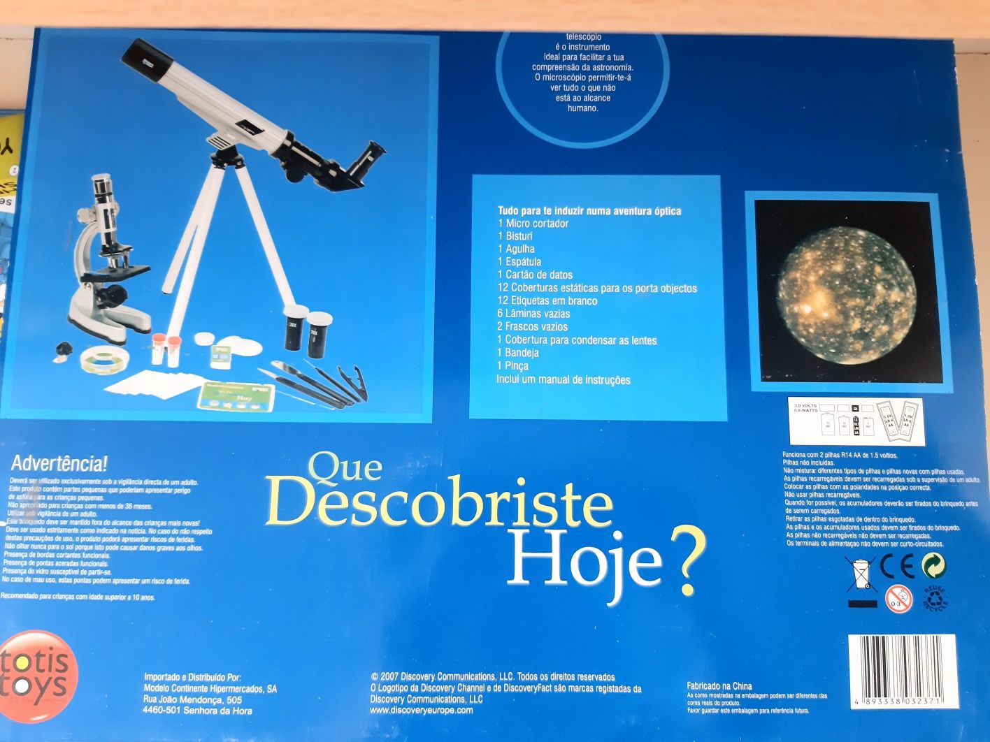 Vendo quadros diversos e kit microscópio