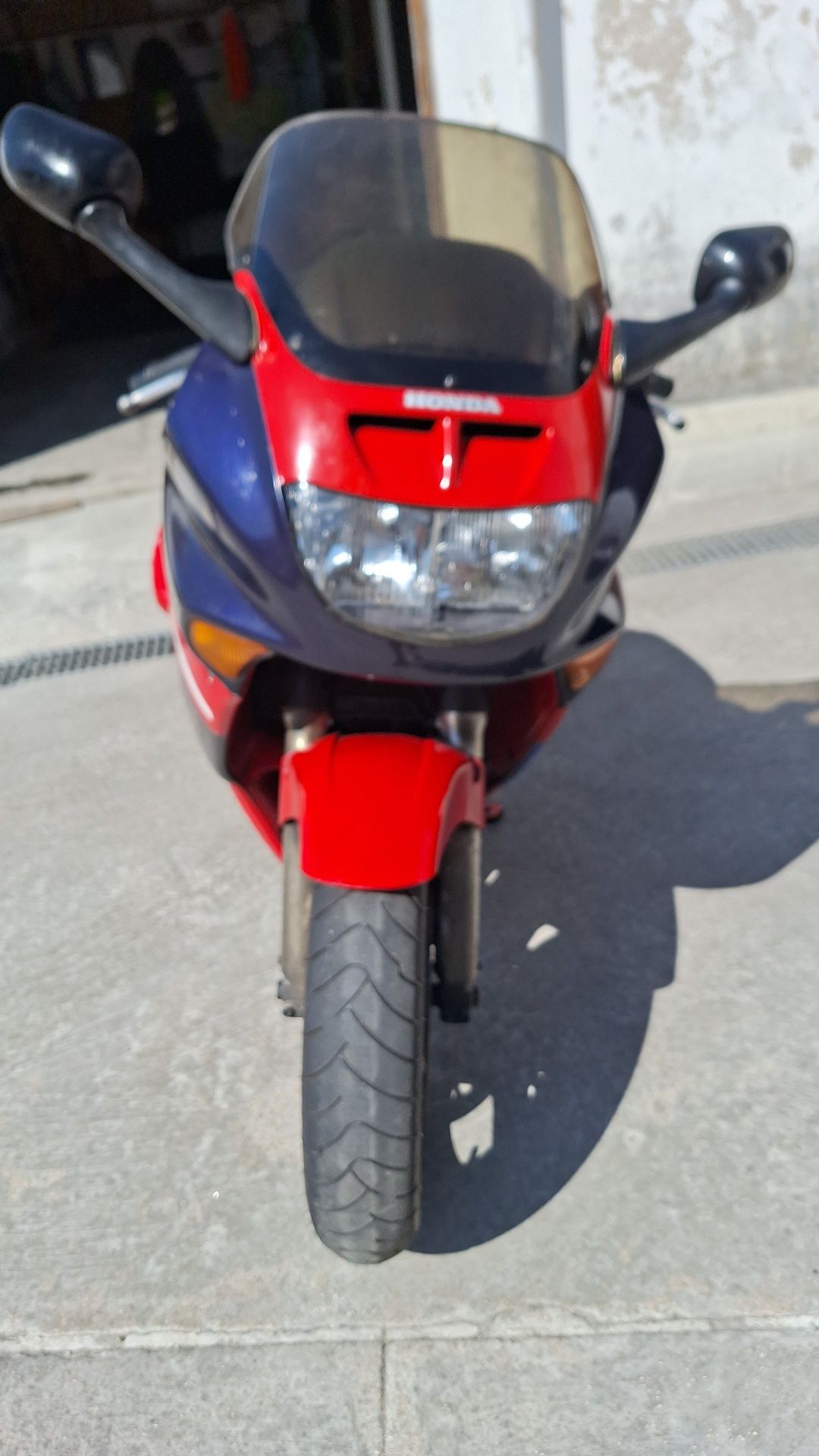 Honda CBR1000F 1995