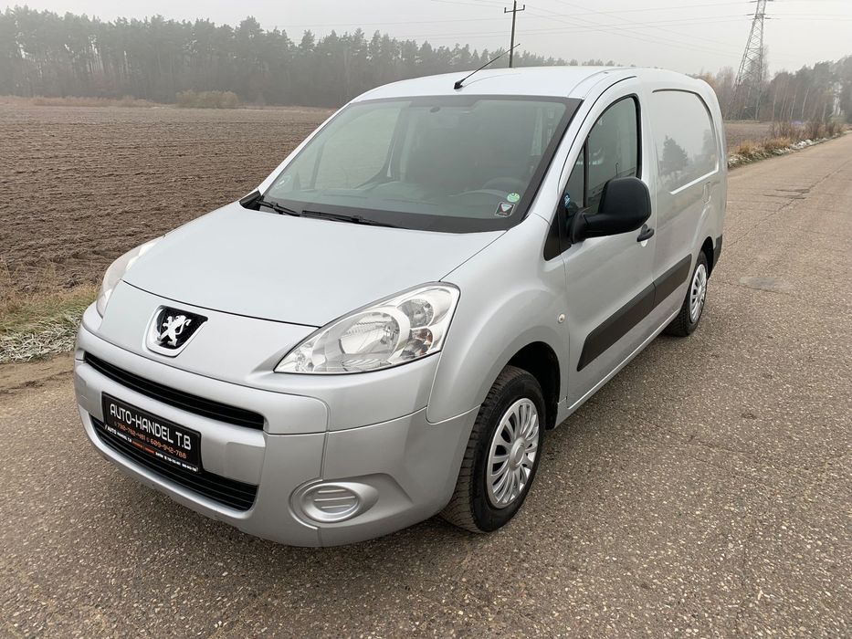 Peugeot Partner  z 2011 r . 1.6 HDI . Long