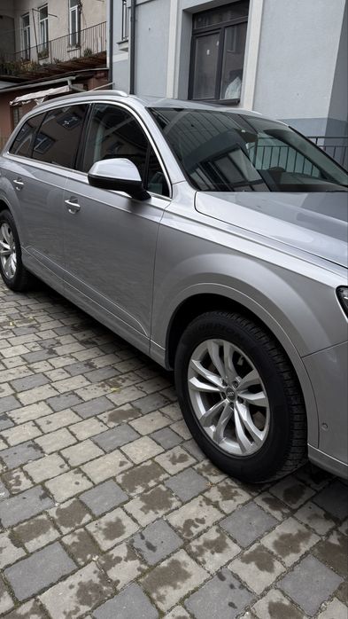 Audi q7 2017 premium plus