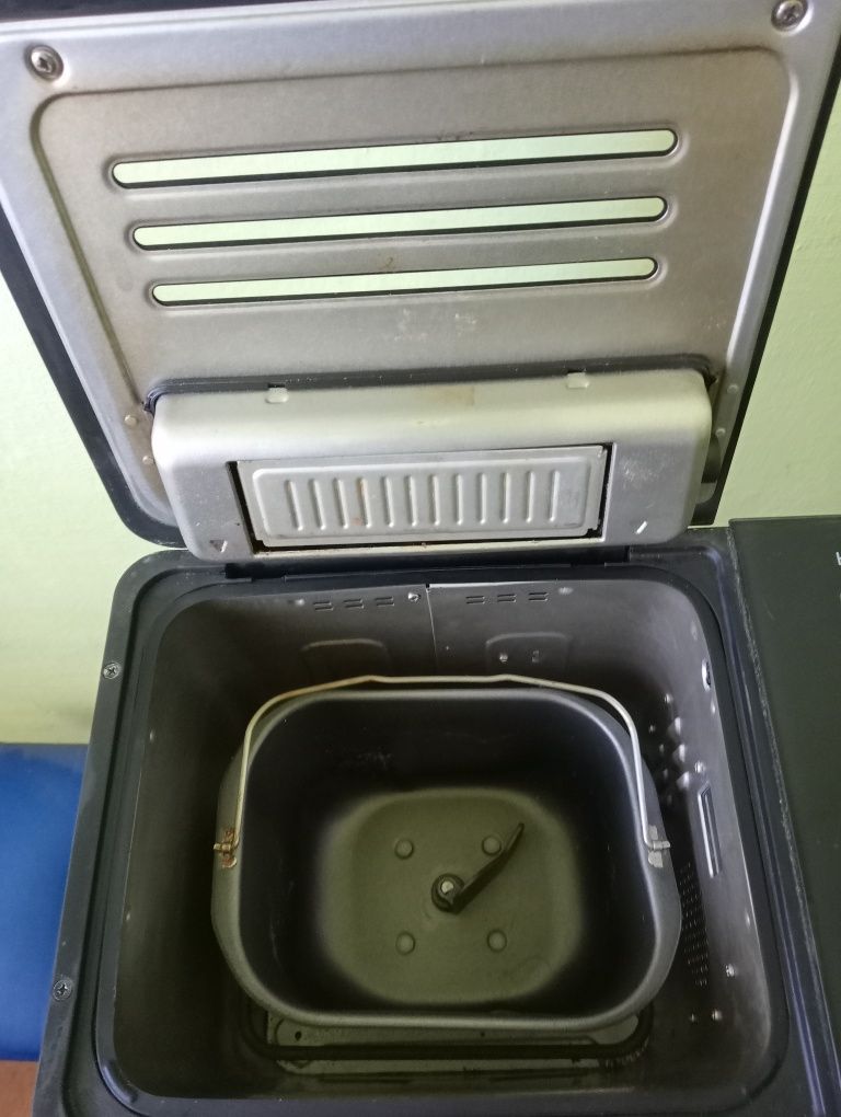 Хлебопечка Kenwood BM 450