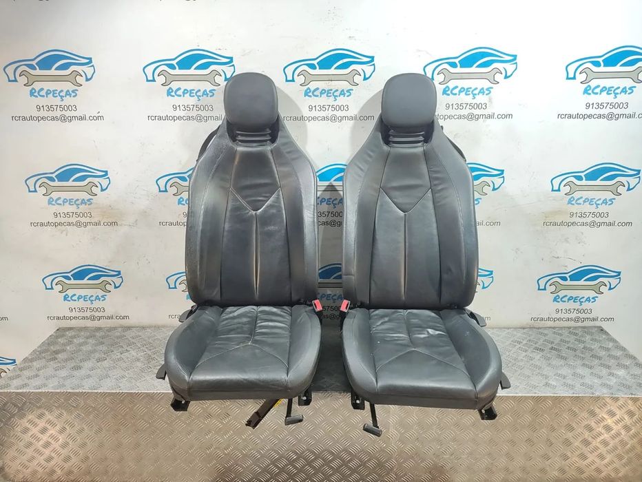 Conjunto Bancos Frente Frontais Pele Mercedes Benz SLK R171