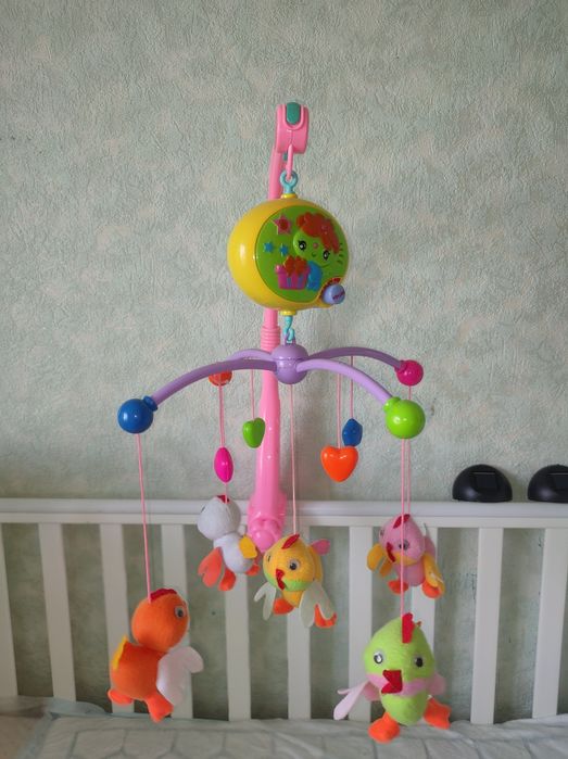 Дитячий музикальний мобіль на ліжко