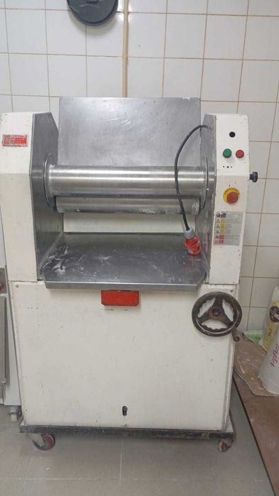 Vendo Cilindro e Modeladora para padaria