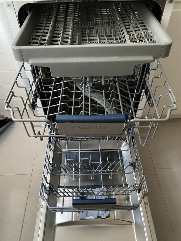 Maquina de lavar loiças Samsung