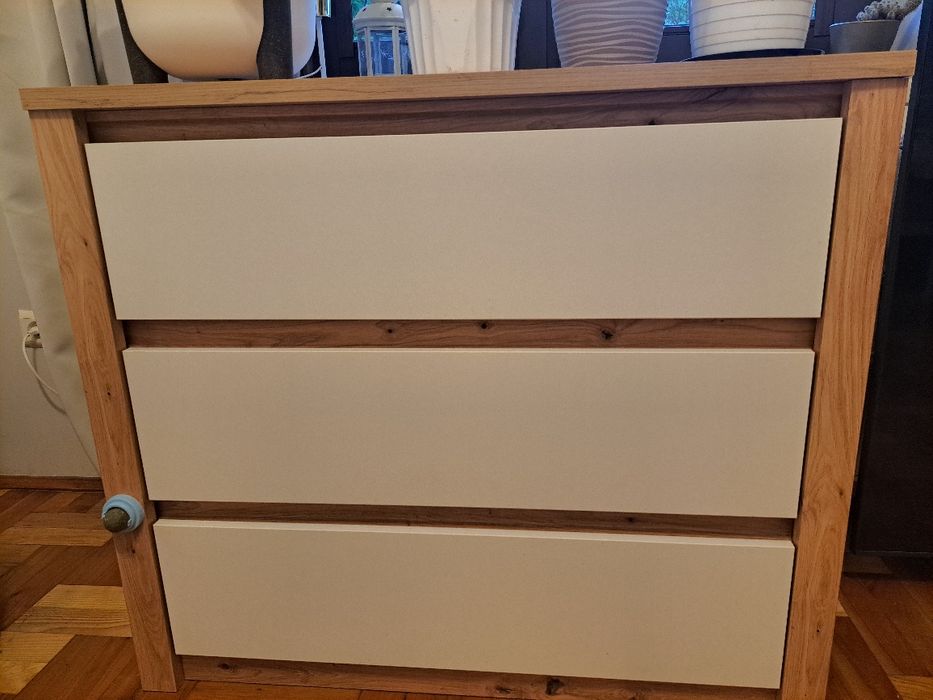 Komoda z szufladami