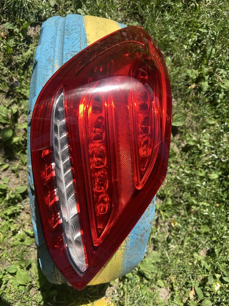 Задній лівий ліхтар до мерседес w205