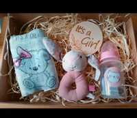 Box prezentowy gift dla noworodka It's a girl