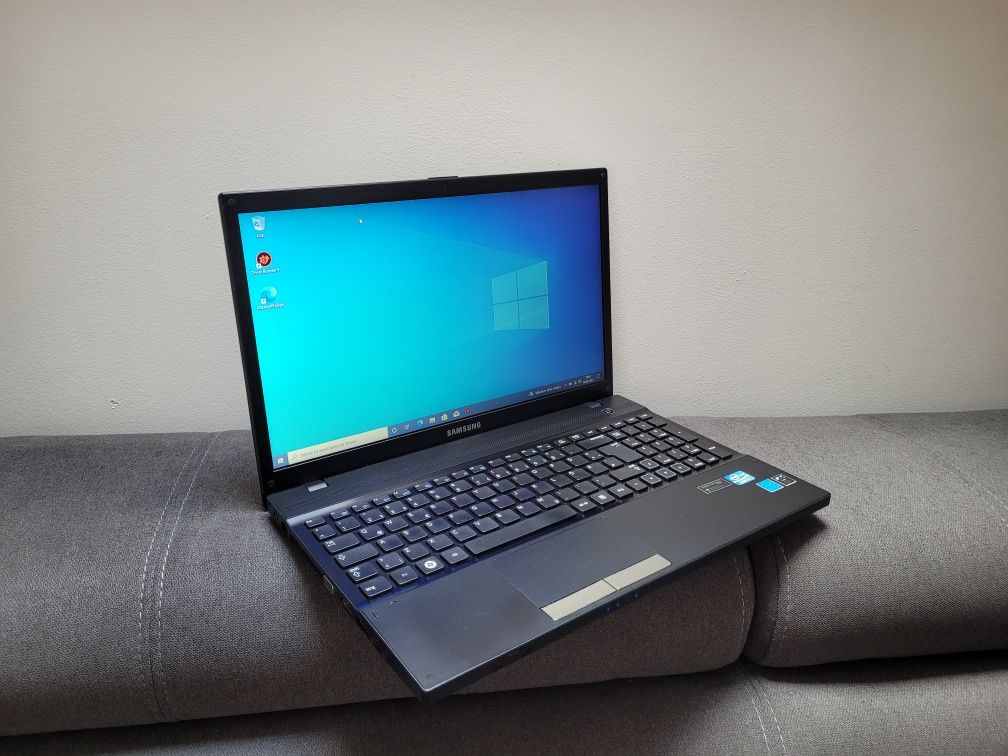 Szybki Laptop Samsung- intel i7 / 8gb ram / dysk 500gb / Gtx 520