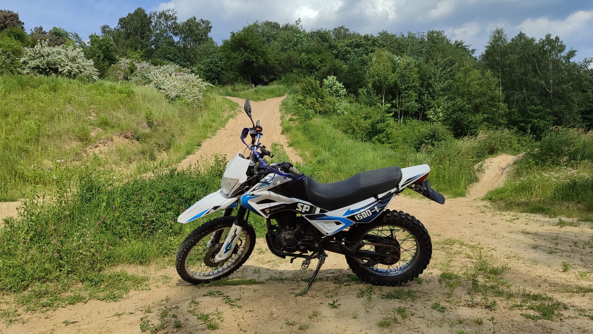 SPARK SP 250 D-1 Торг присутній