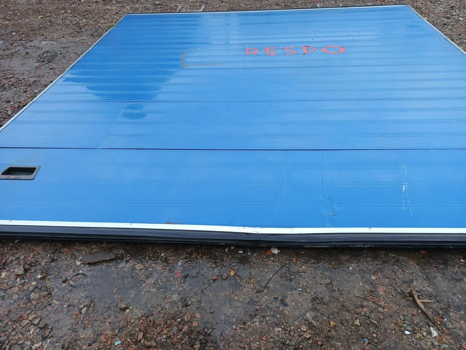 Brama garażowa segmentowa przemysłowa 405*405