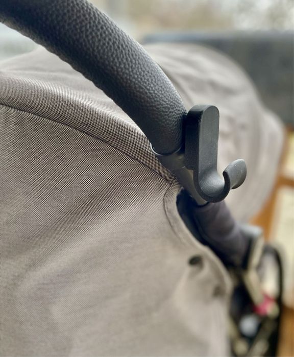 Гачок крючок тримач речей для коляски Cybex