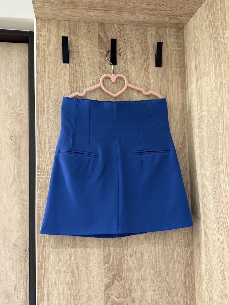 Костюм Fashionista, піджак та юбка XS