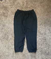 Czarne spodnie ortalionowe Adidas - Size L