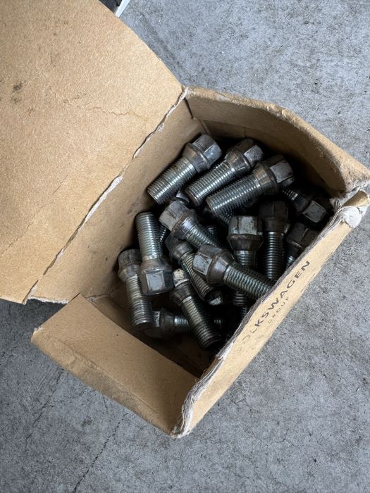 Felgi aluminiowe czarne marki RIAL Germany 19 5x112