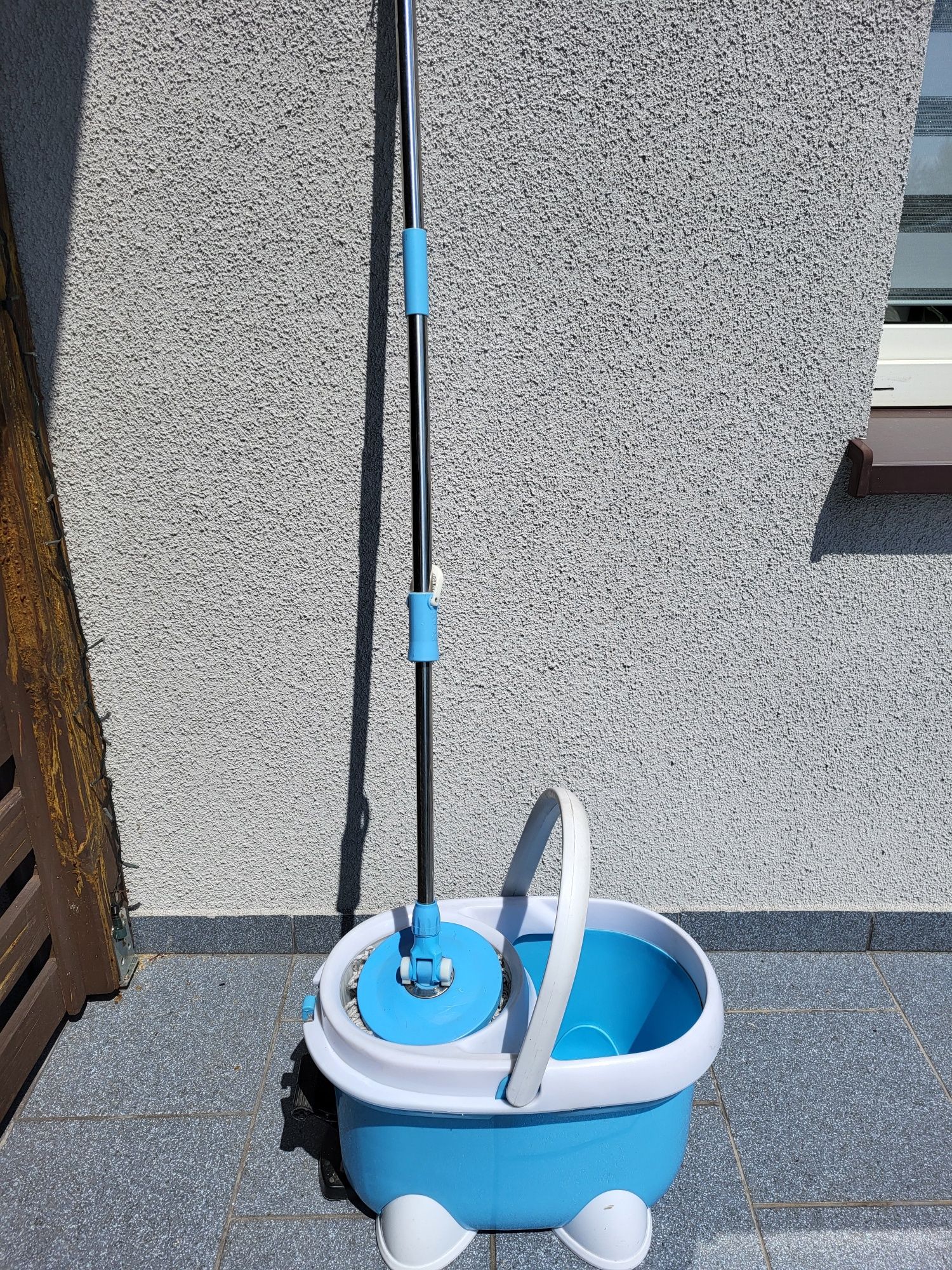 Mop obrotowy  sznurkowy z wiadrem