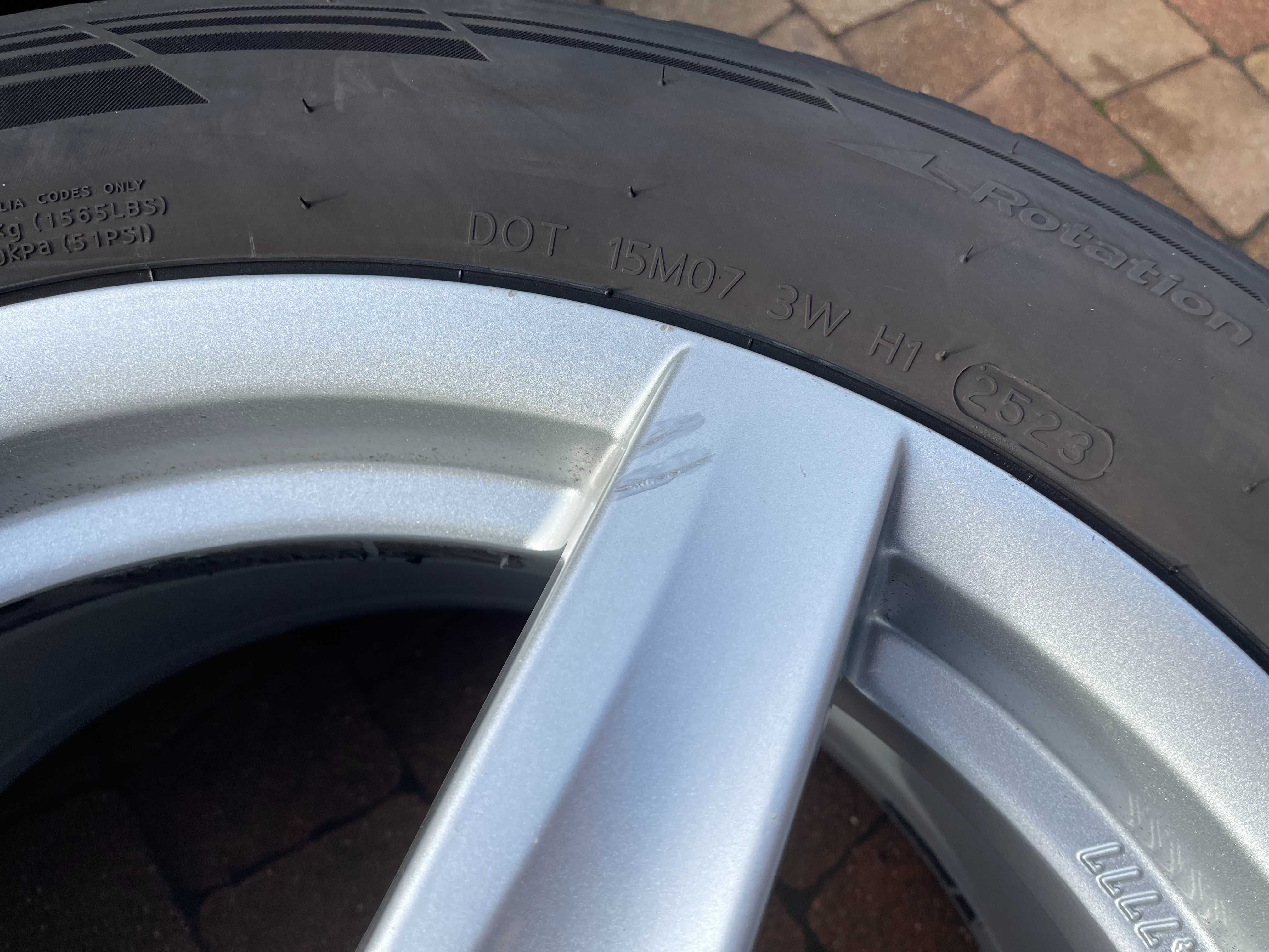 3733. Koła zimowe Tucson III Sportage IV 5x114.3 225/60/17 9mm