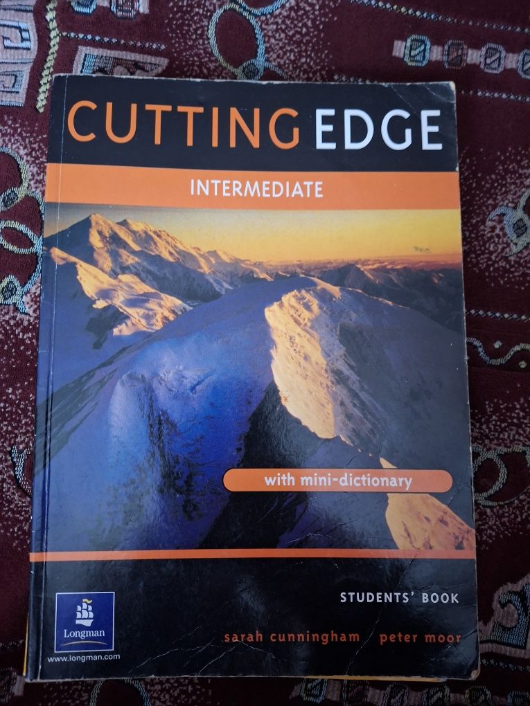 Cutting Edge students book