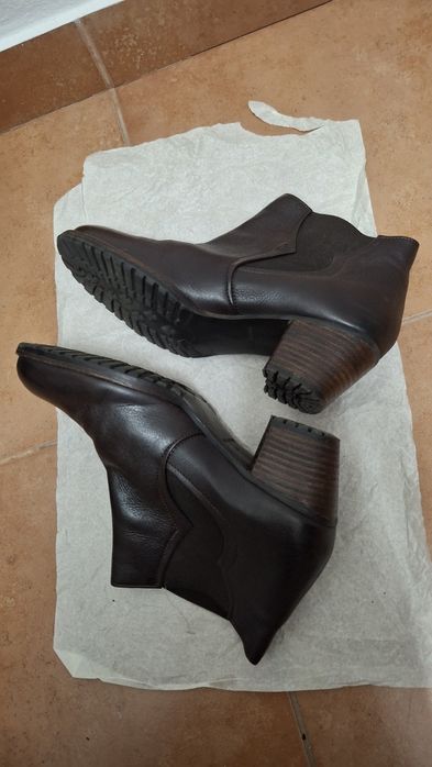 Botas cano baixo, N°40 couro genuíno