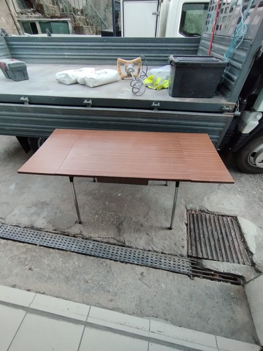 Cadeiras (podem ser vendidas em separado)