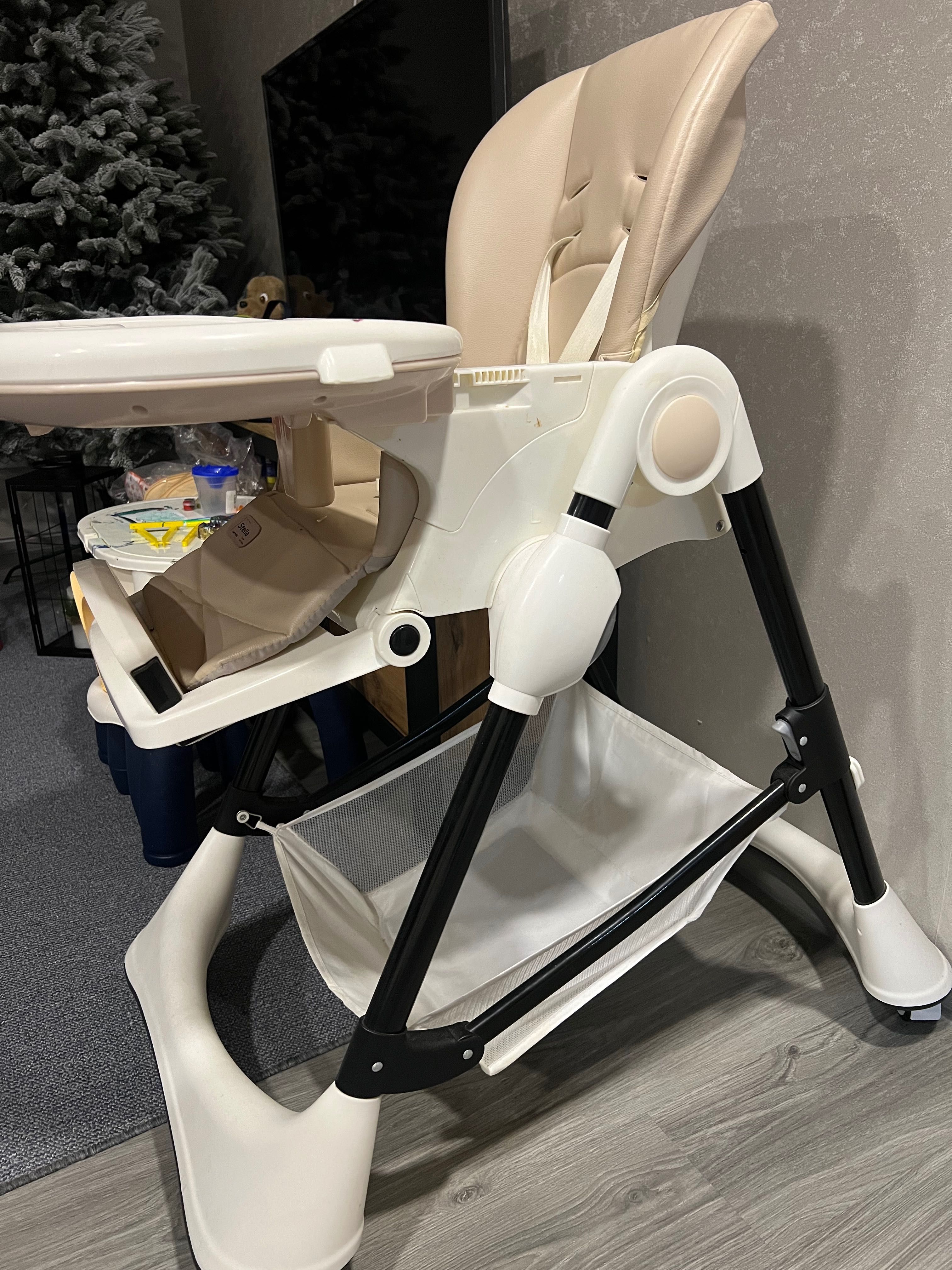 Дитячий стілець для годування Carrello