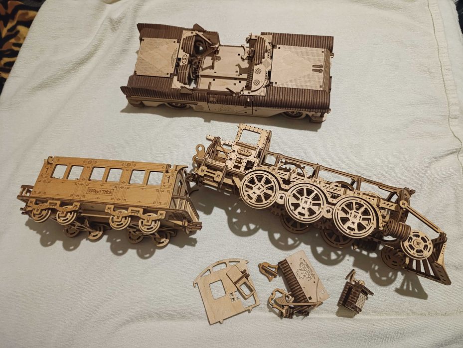 Деревянные 3d пазлы одним лото. Машина, поезд.