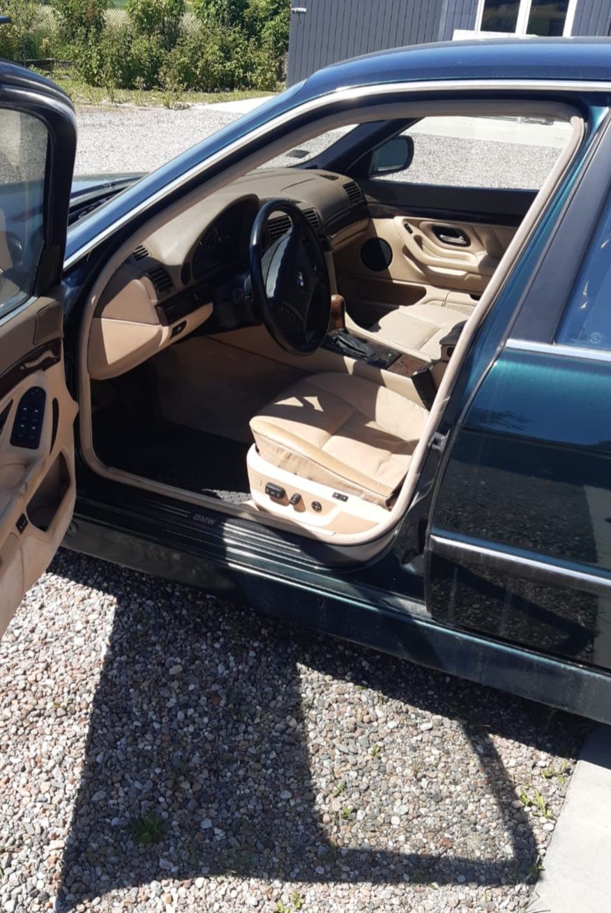BMW 740i rok 1994
