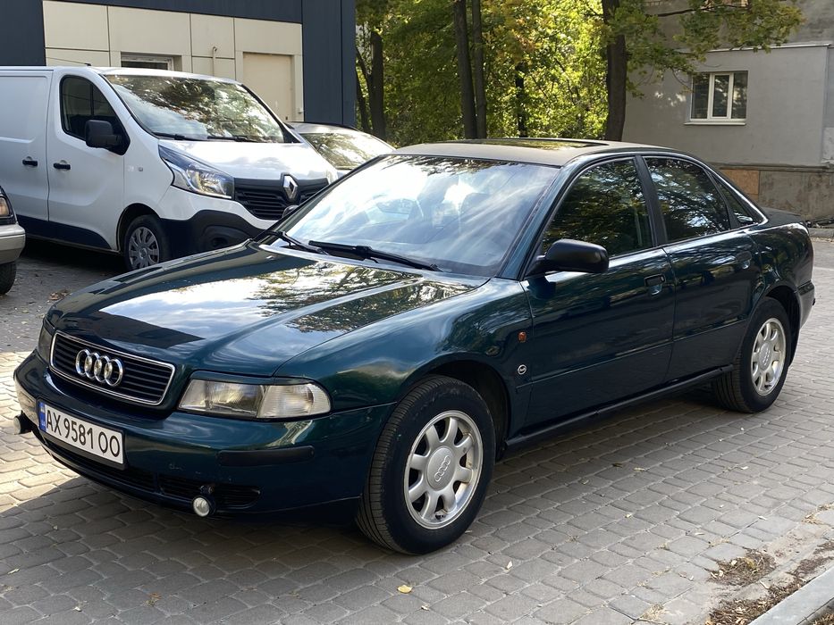 Audi A4B5 1.6 г/б НЕ КРАШЕНА