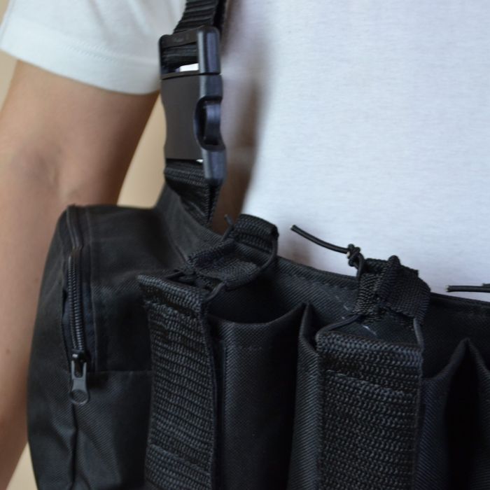 Жилет розвантаження з аптечкою.