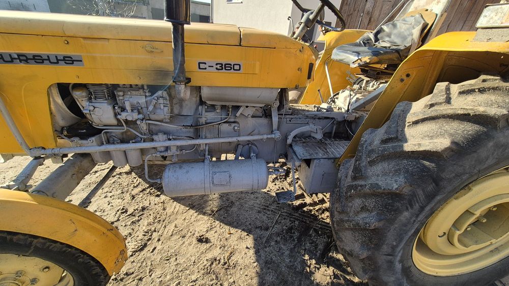 Ursus C-360, w placu od nowości