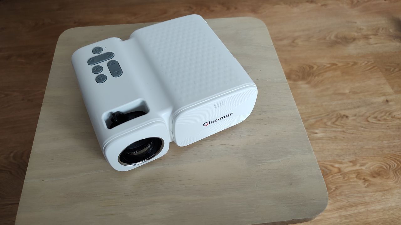 Mini projektor rzutnik nowy