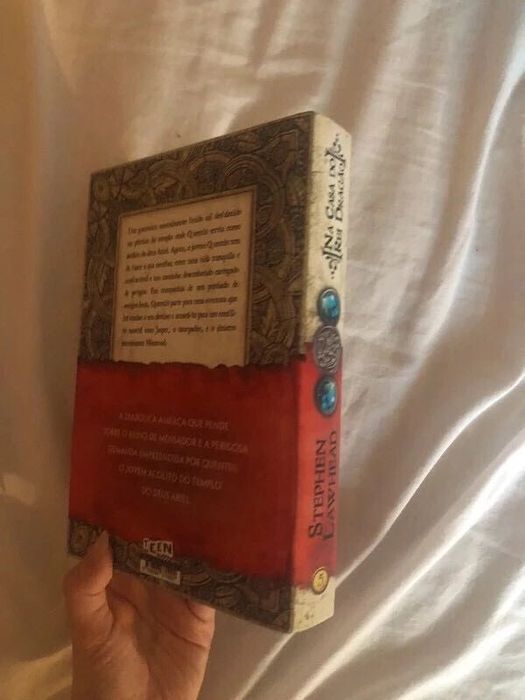 Livro “Na Casa do Rei Dragão”, Stephen Lawhead