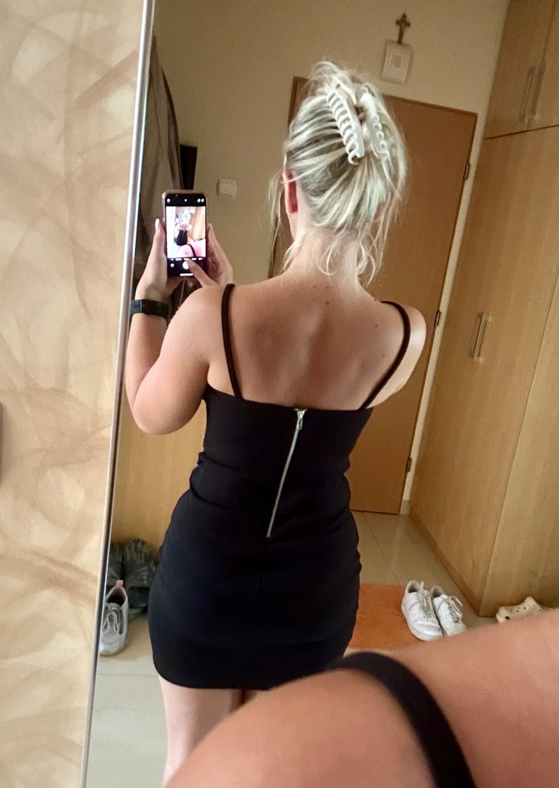 New Look czarna sukienka 38, haftowane kwiaty