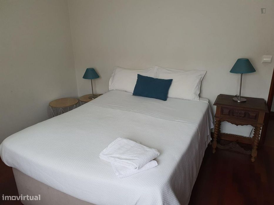 652195 - Sunny 2-bedroom flat next to Praia do...