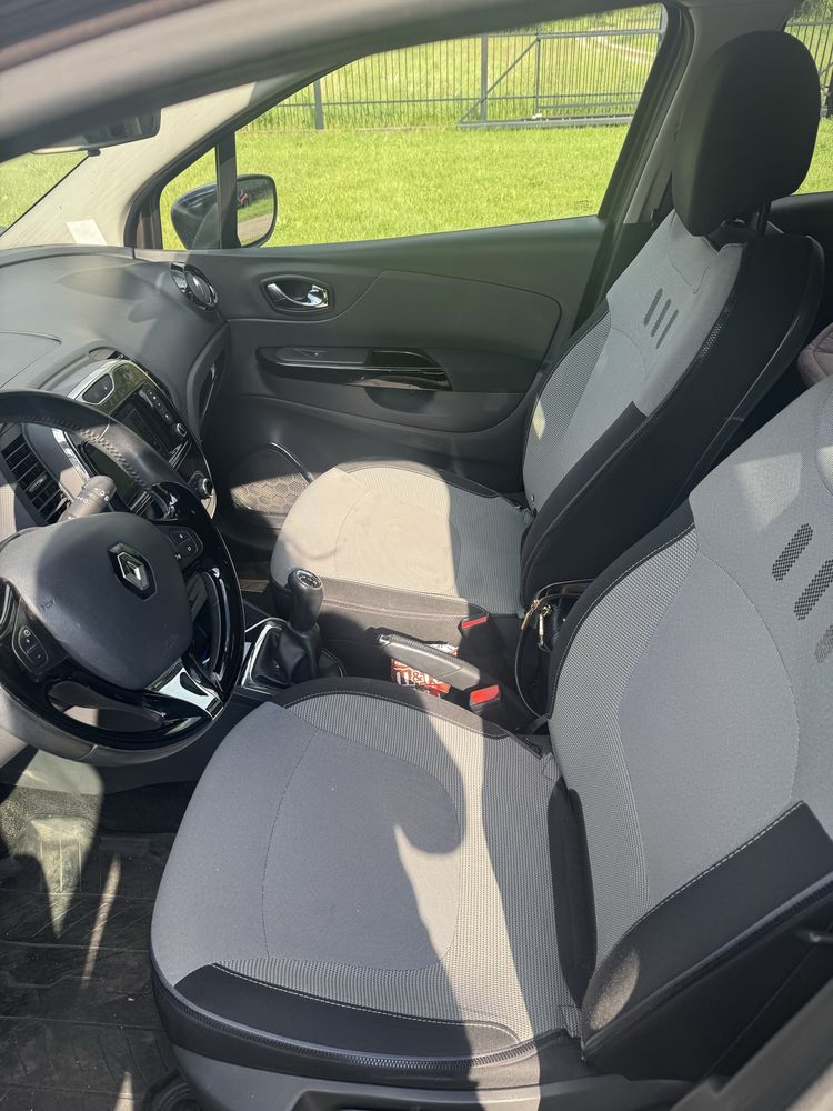 Renault Captur bogata wersja key less start stop tablet navi