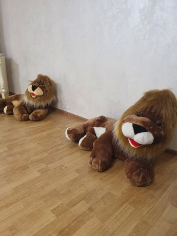 Іграшки льви 2 за 800 грн