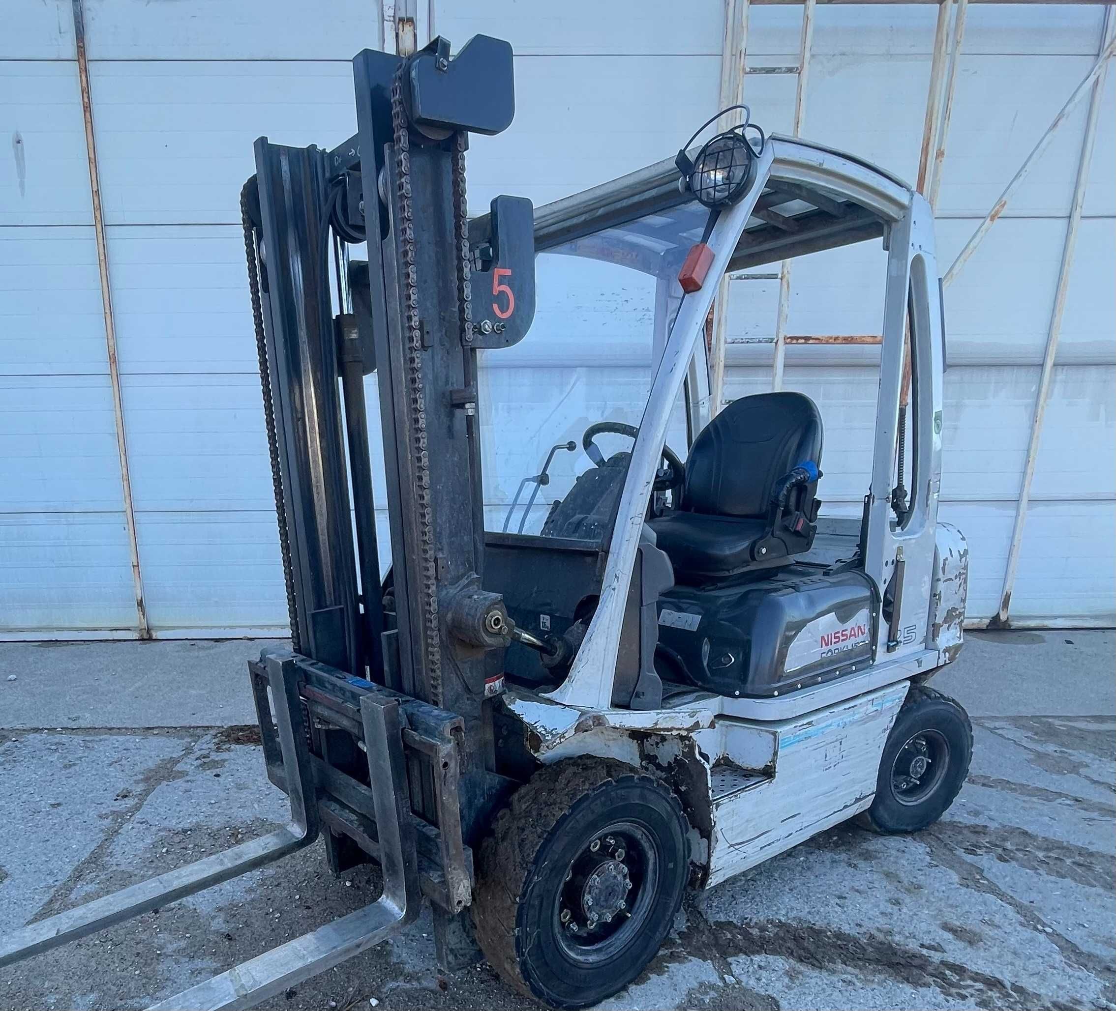 Nissan forklift Y1D2A25Q wózek widłowy