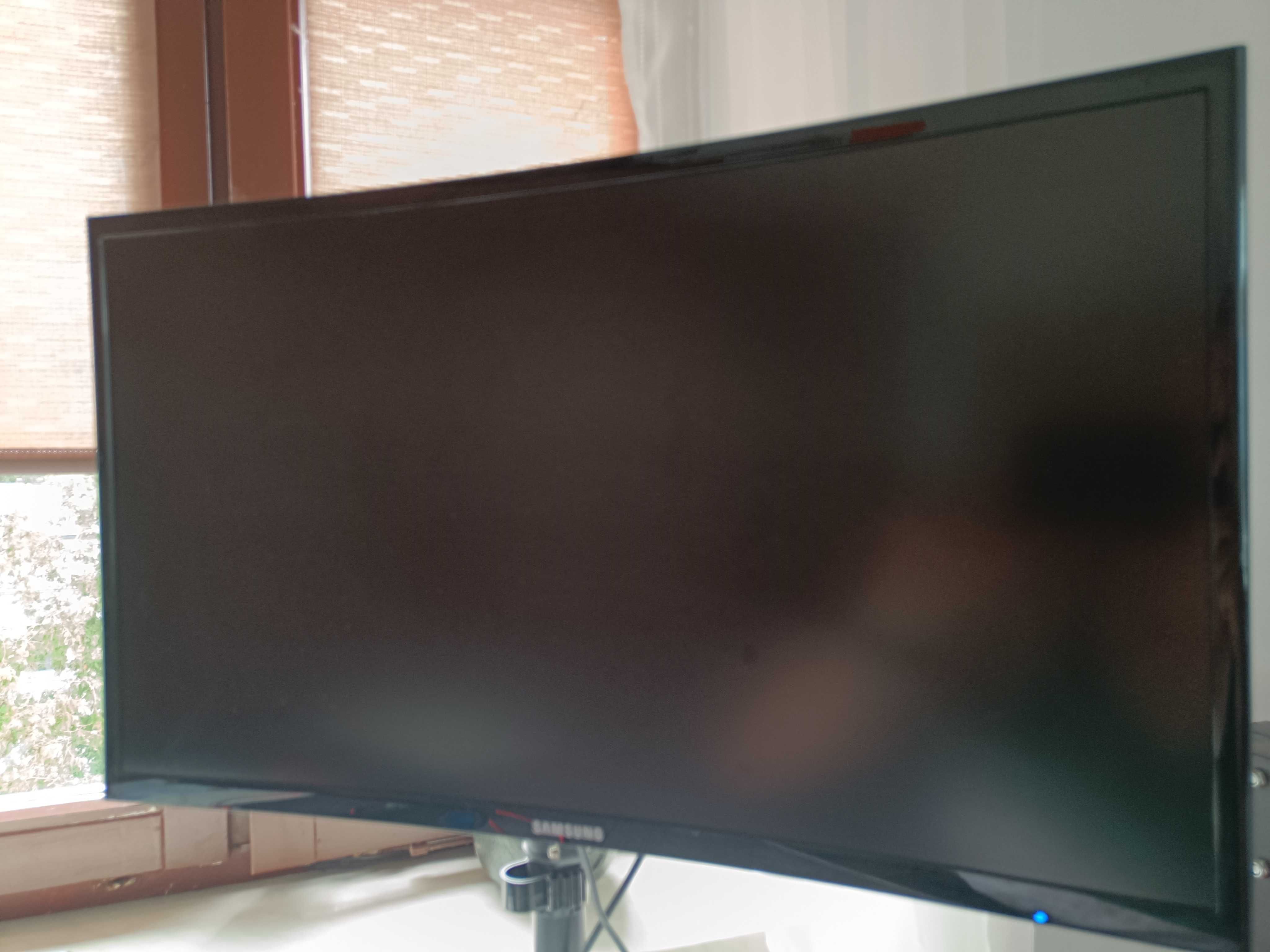 Monitor Samsung CF390 23,5
