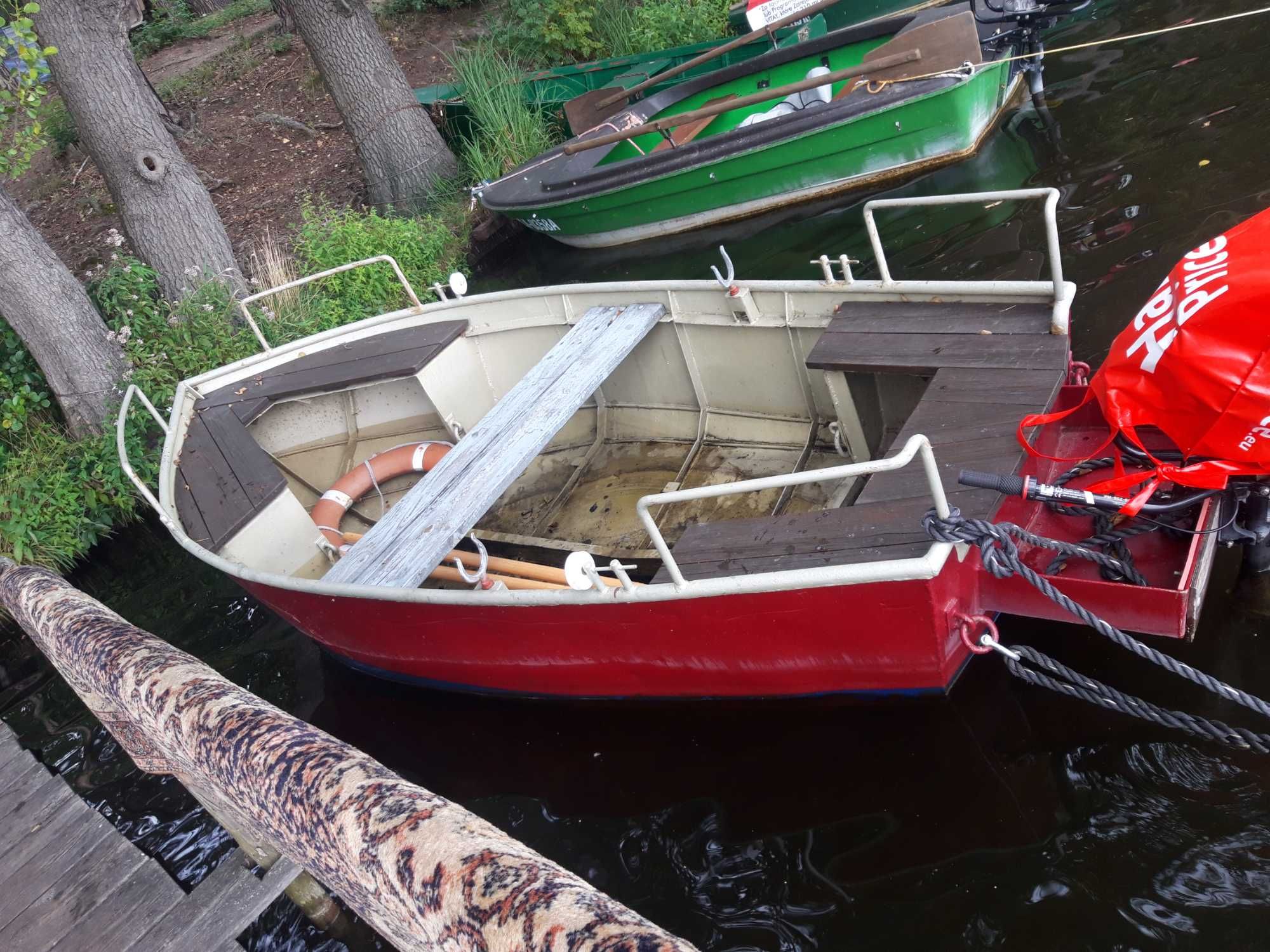 łódź wędkarska   stabilna i mocna