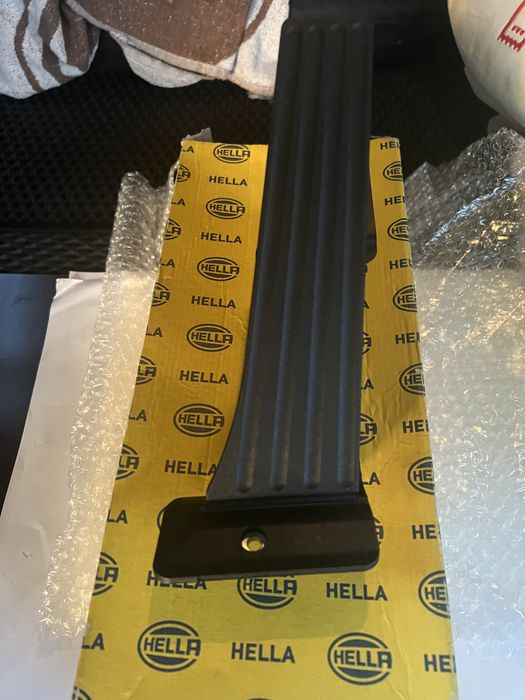 35426853175 BMW 6PV010946231 HELLA педаль газу (акселератора)