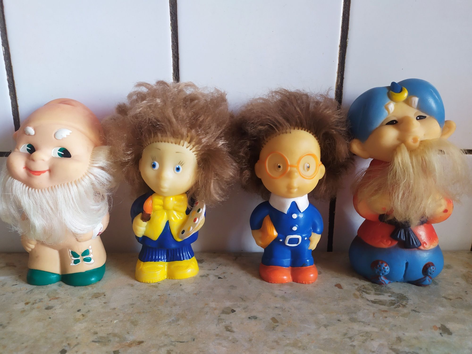 Продам резиновые игрушки СССР 4 шт.