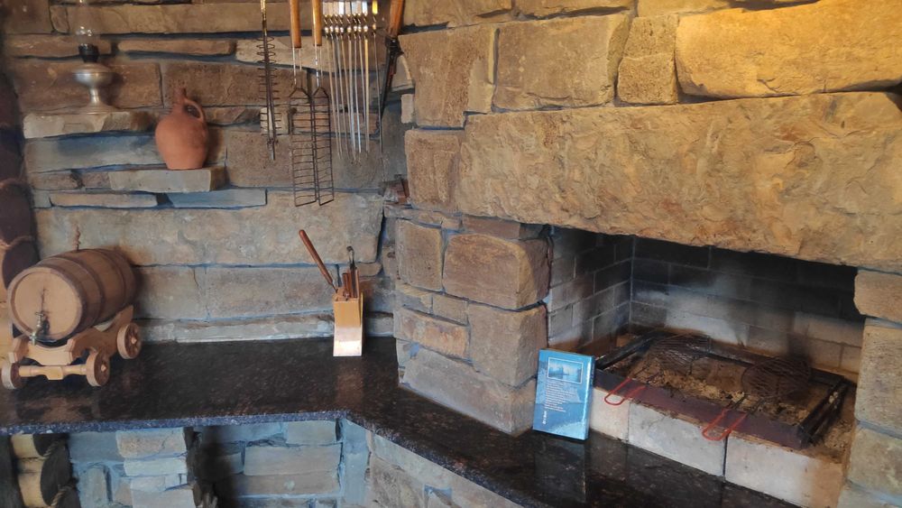 Закрытая Альтанка Беседка крытая 12 человек мангал шашлыки гриль угли