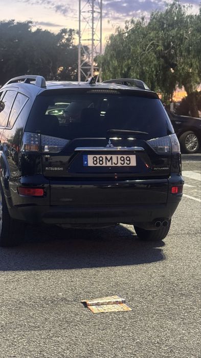 Mitsubishi outlander